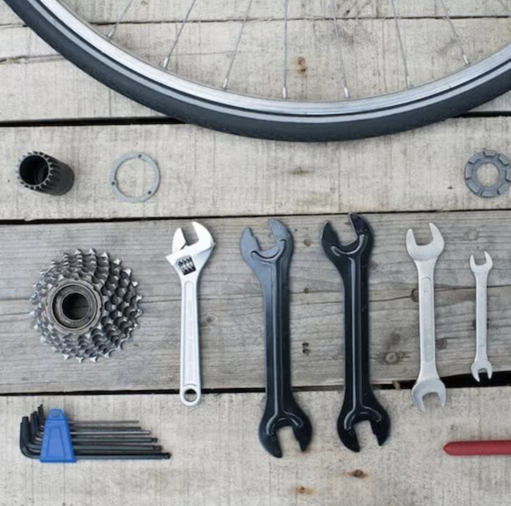 Bike tools. Детали велосипеда. Инструменты для велосипеда. Velosiped zapchast. Велозапчасти для велосипеда.